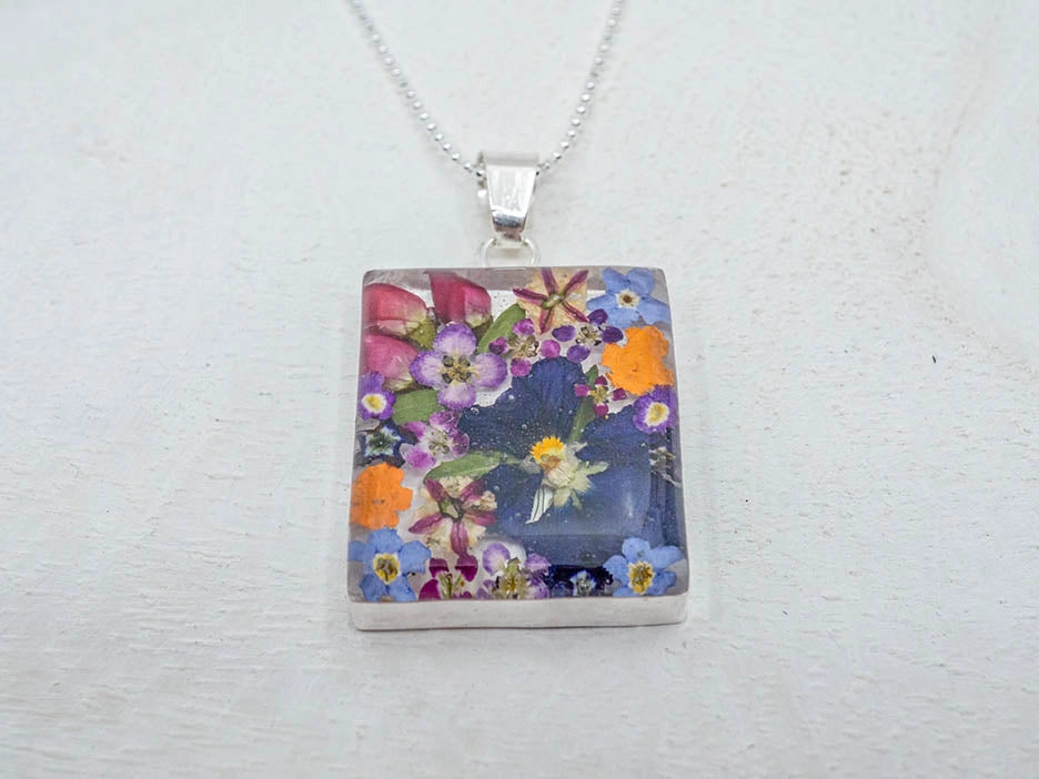 Primavera Rectangle Necklace