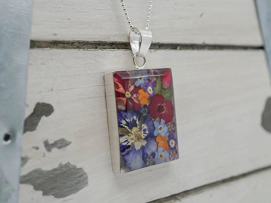 Primavera Rectangle Necklace