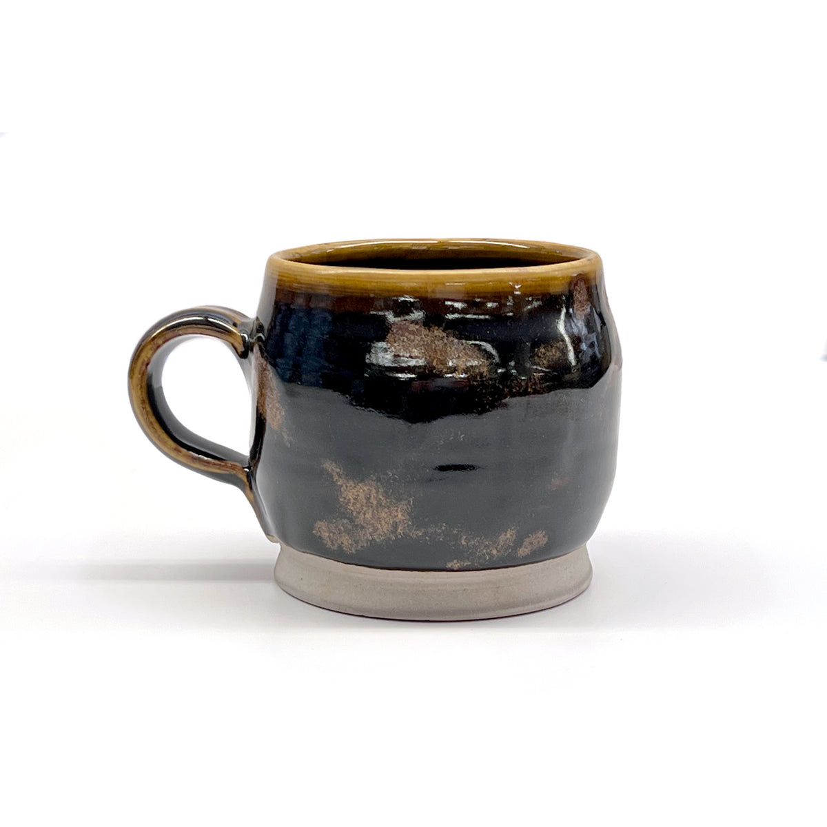 Petites tasses en grès Andy Iventosch