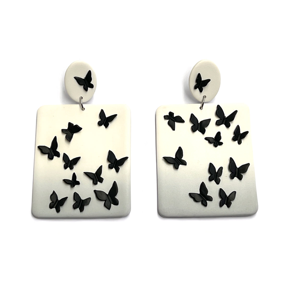 Venus de Chela Black Cloud Earrings