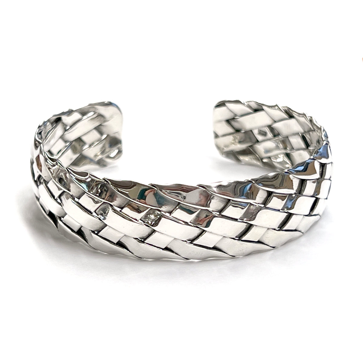 Pulsera acolchada de plata de ley