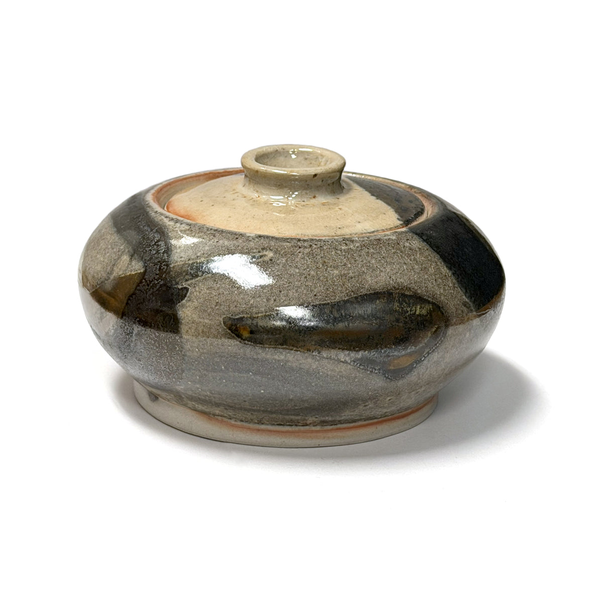 Frascos pequeños con tapa de Andy Iventosch