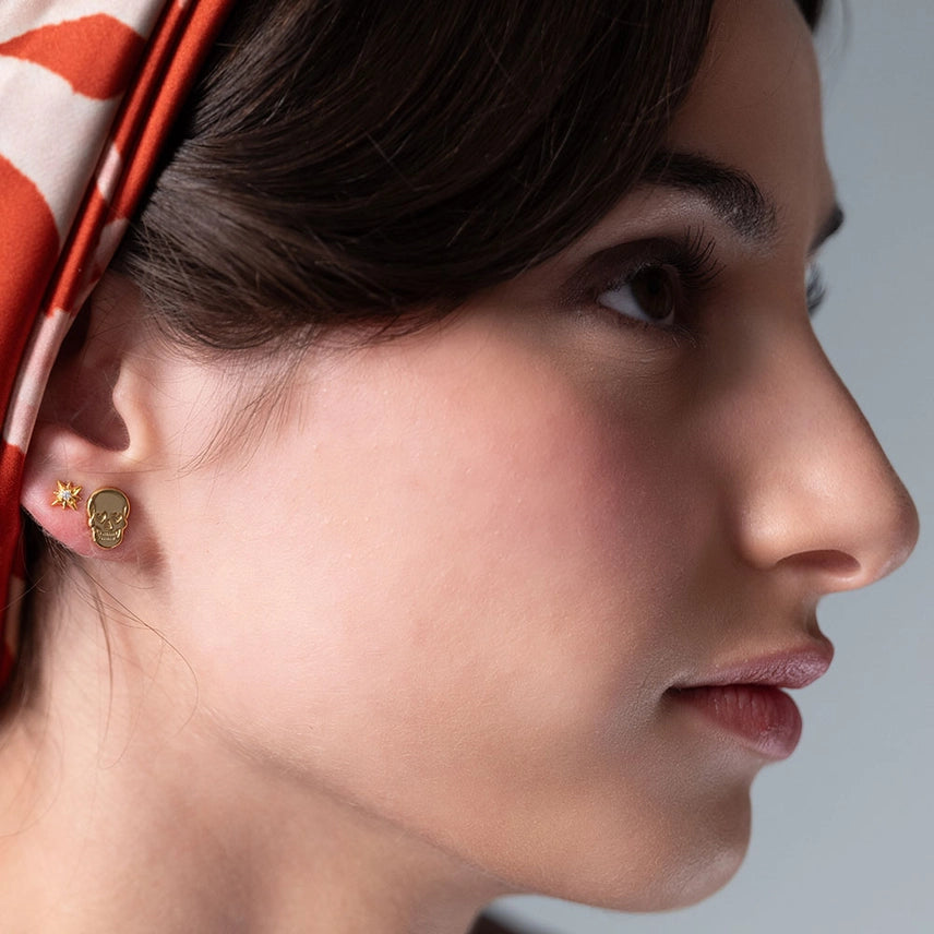 Aretes de calavera de azúcar mexicana