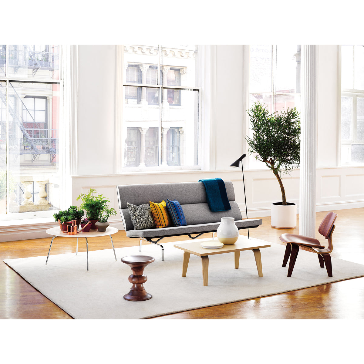 Sillón Eames® de madera contrachapada moldeada (LCW)
